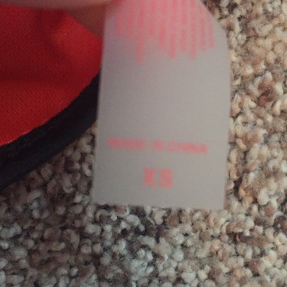 Bikini - Picture 3 of 4